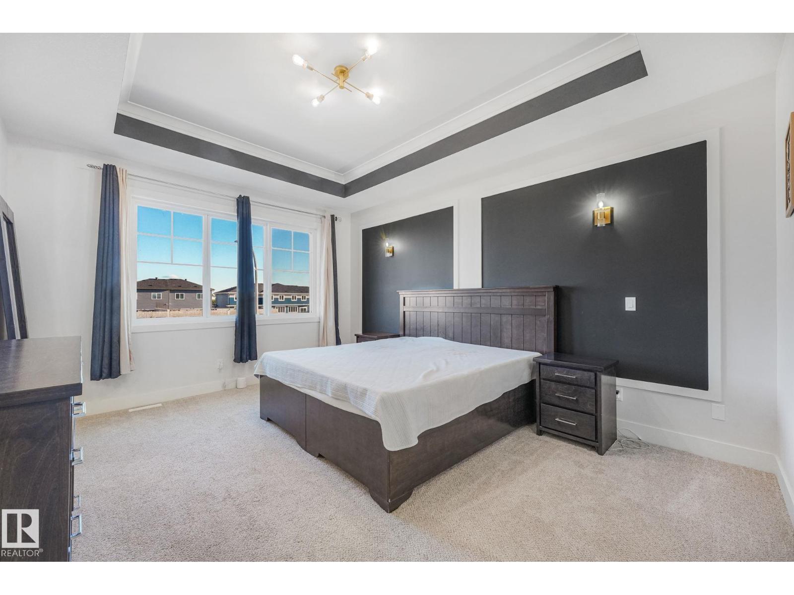 6608 51 Av Property Photo 55