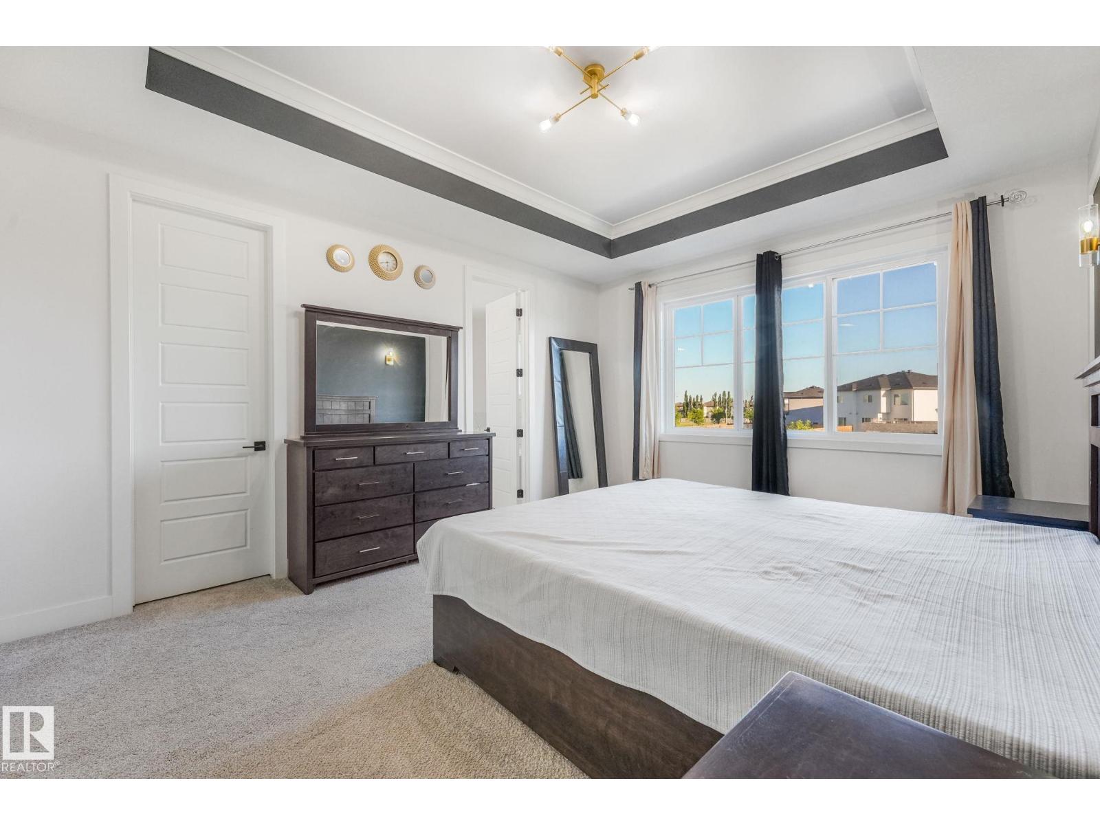 6608 51 Av Property Photo 58