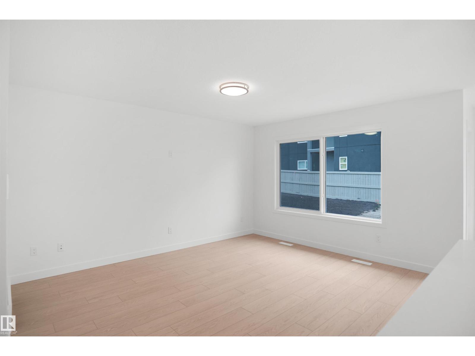 1408 11 St Nw Property Photo 5