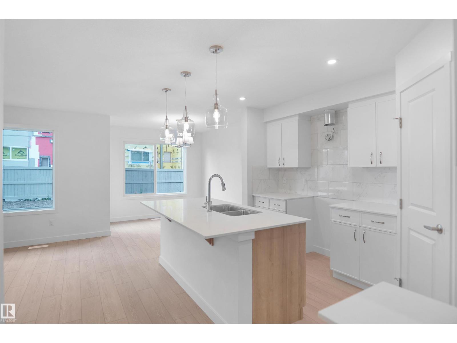 1408 11 St Nw Property Photo 8