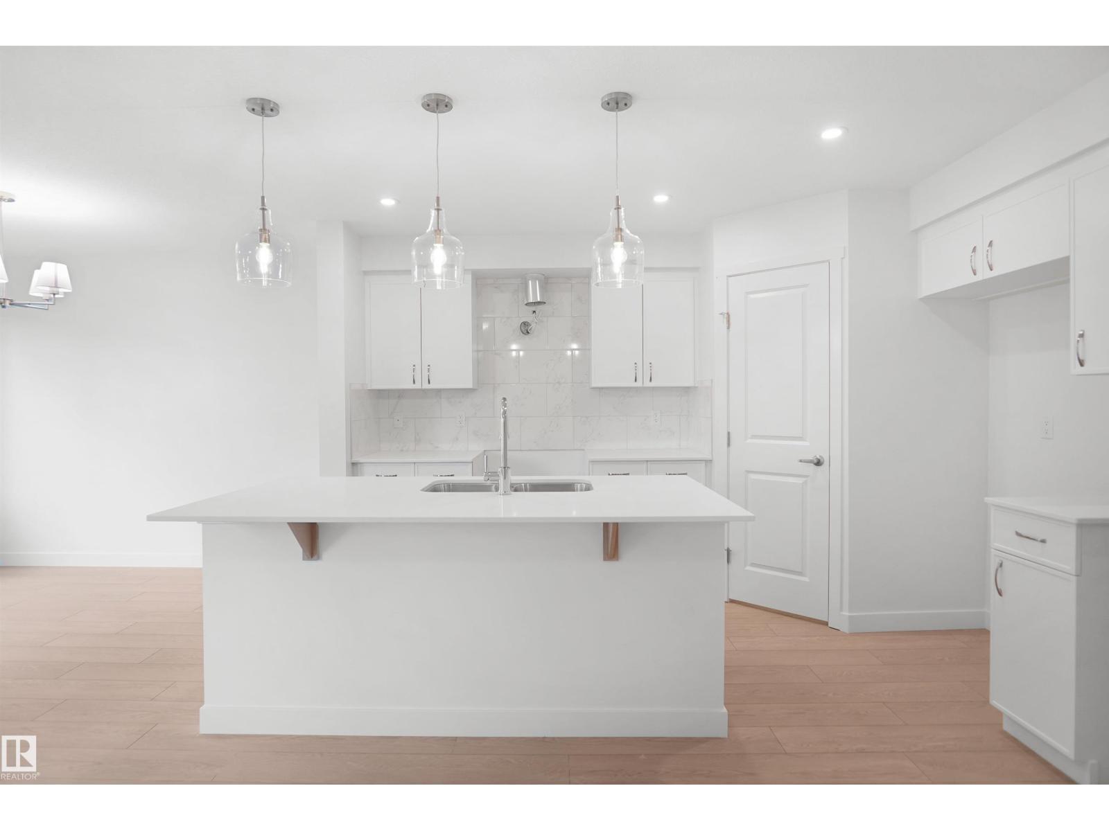 1408 11 St Nw Property Photo 9