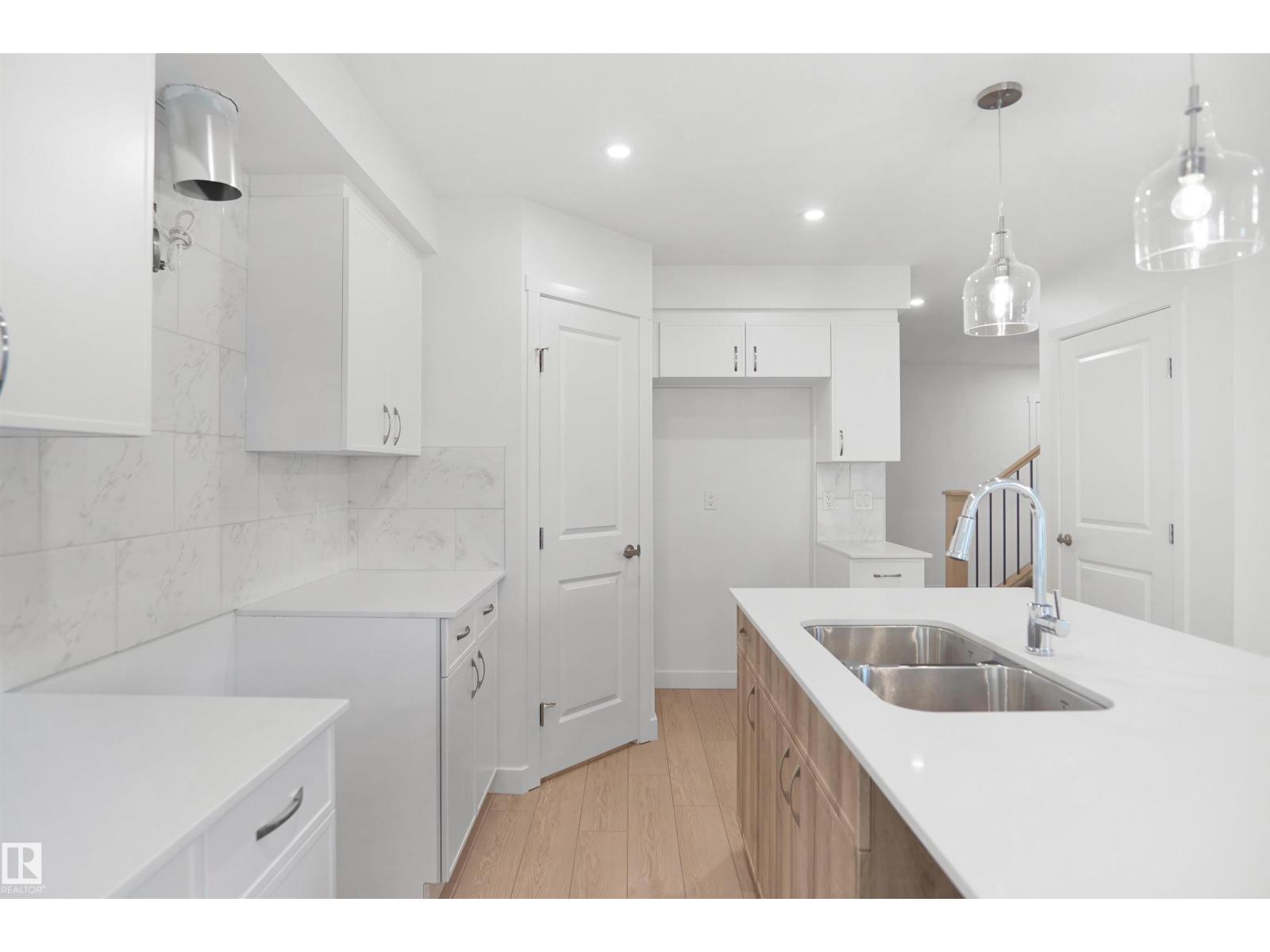 1408 11 St Nw Property Photo 11