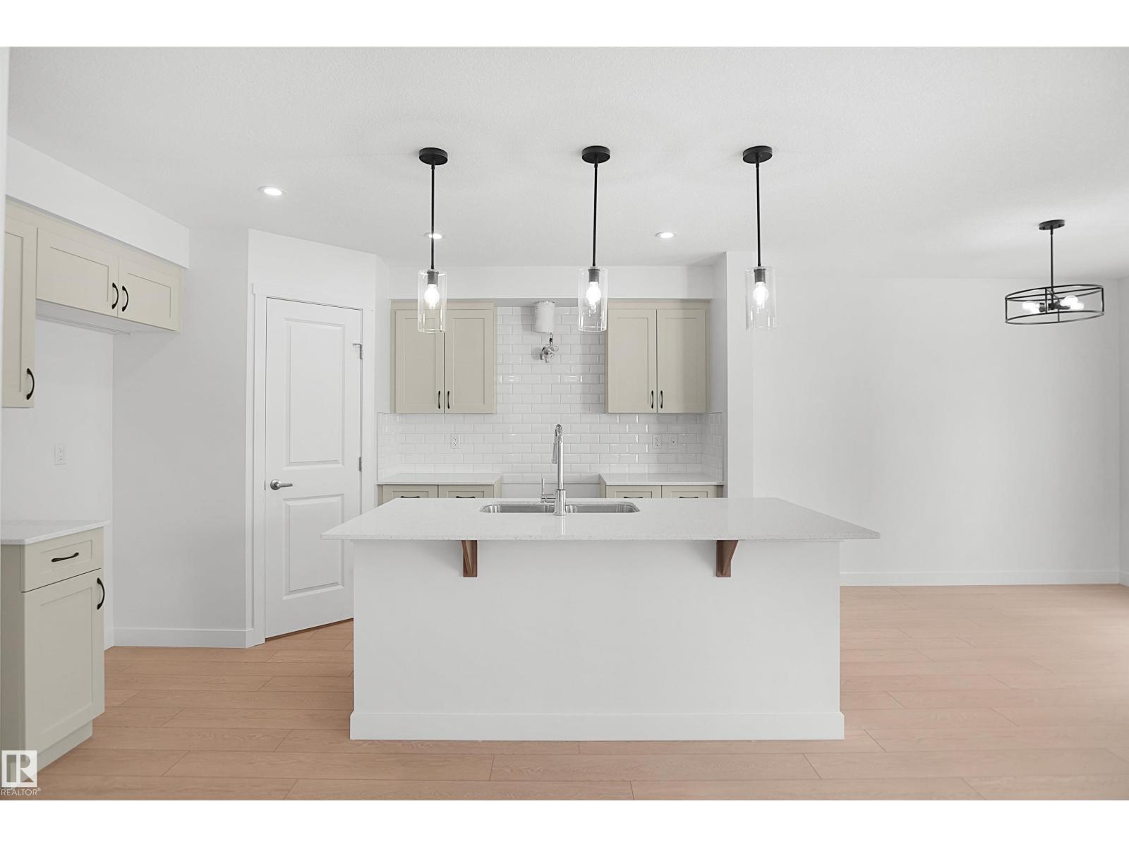 1410 11 St Nw Property Photo 11