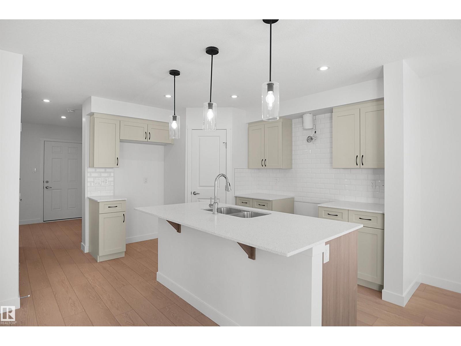 1410 11 St Nw Property Photo 12