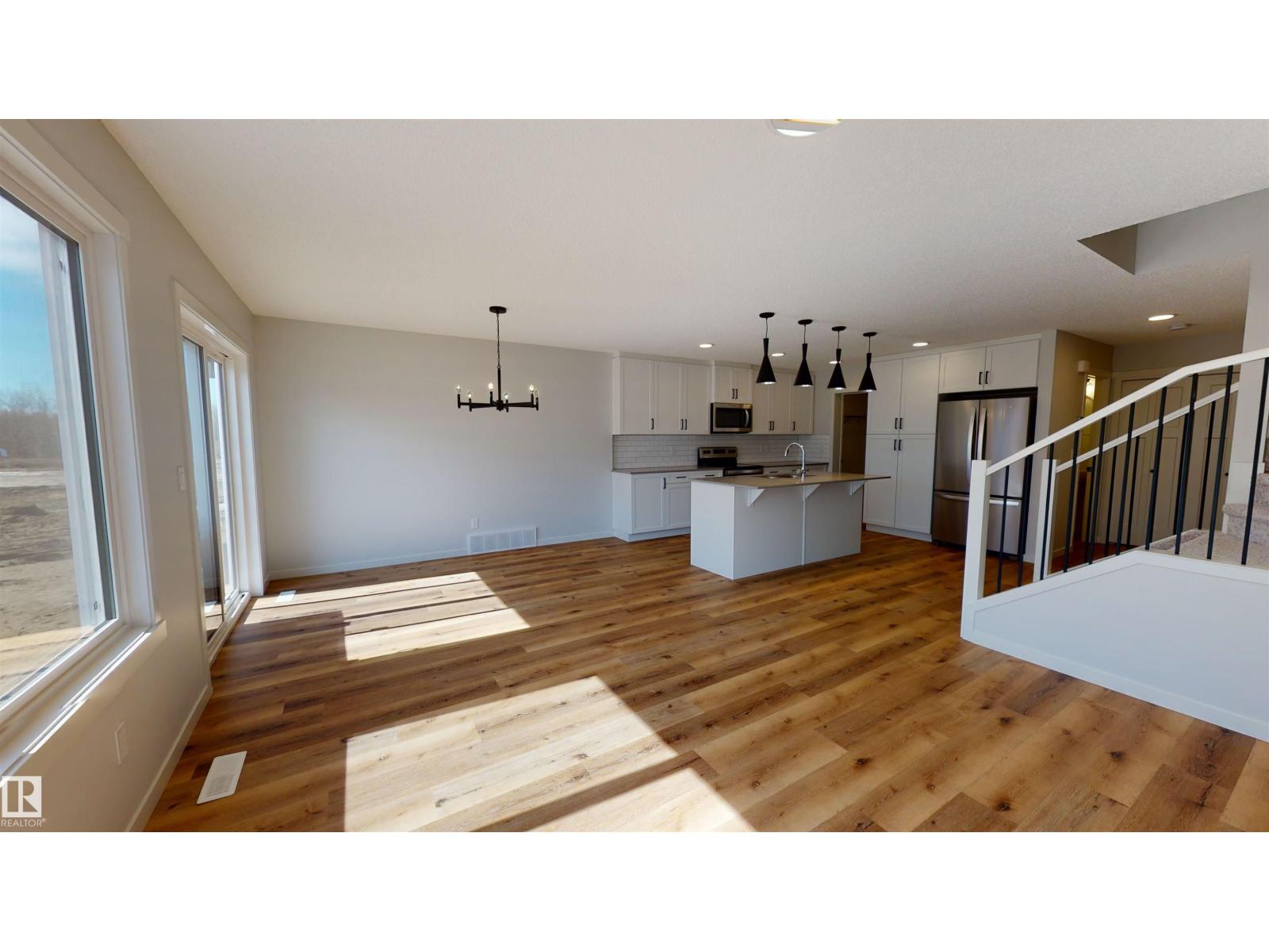 94 Stetson Lo Property Photo 11