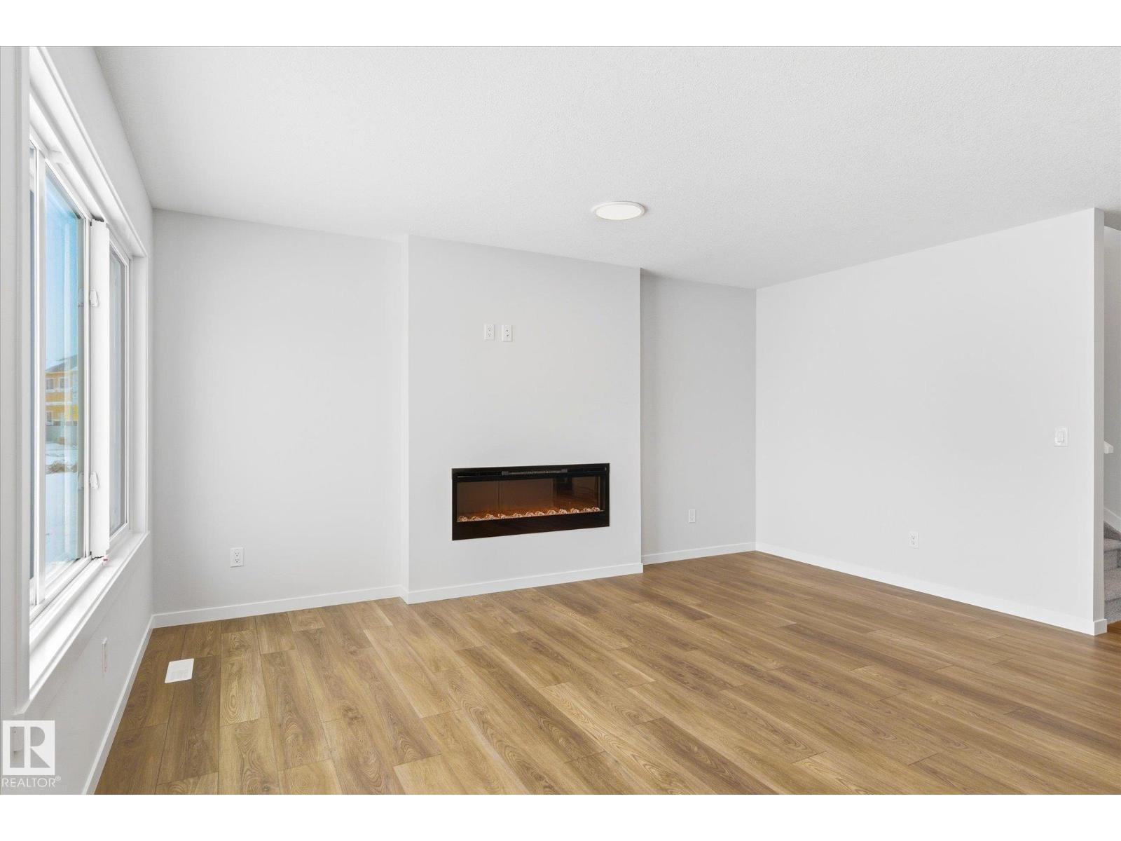 90 Stetson Lo Property Photo 9