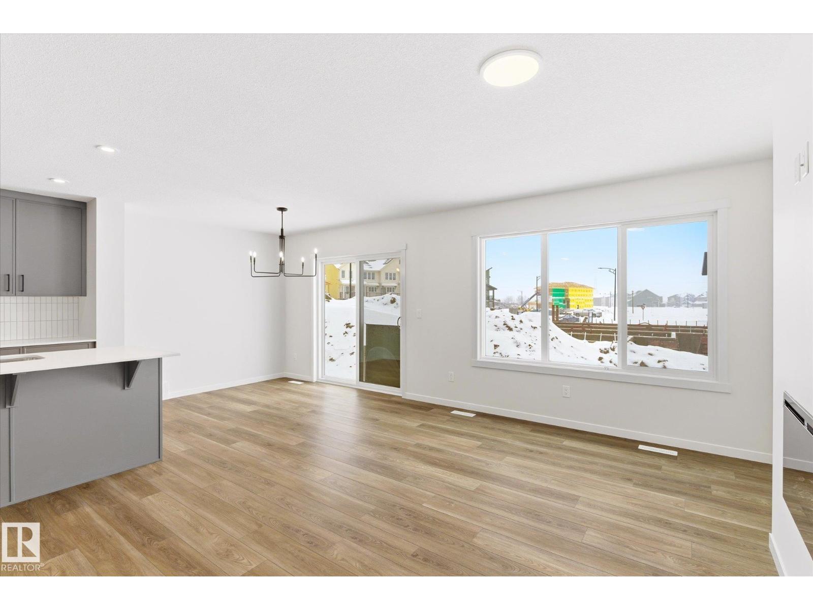 90 Stetson Lo Property Photo 11