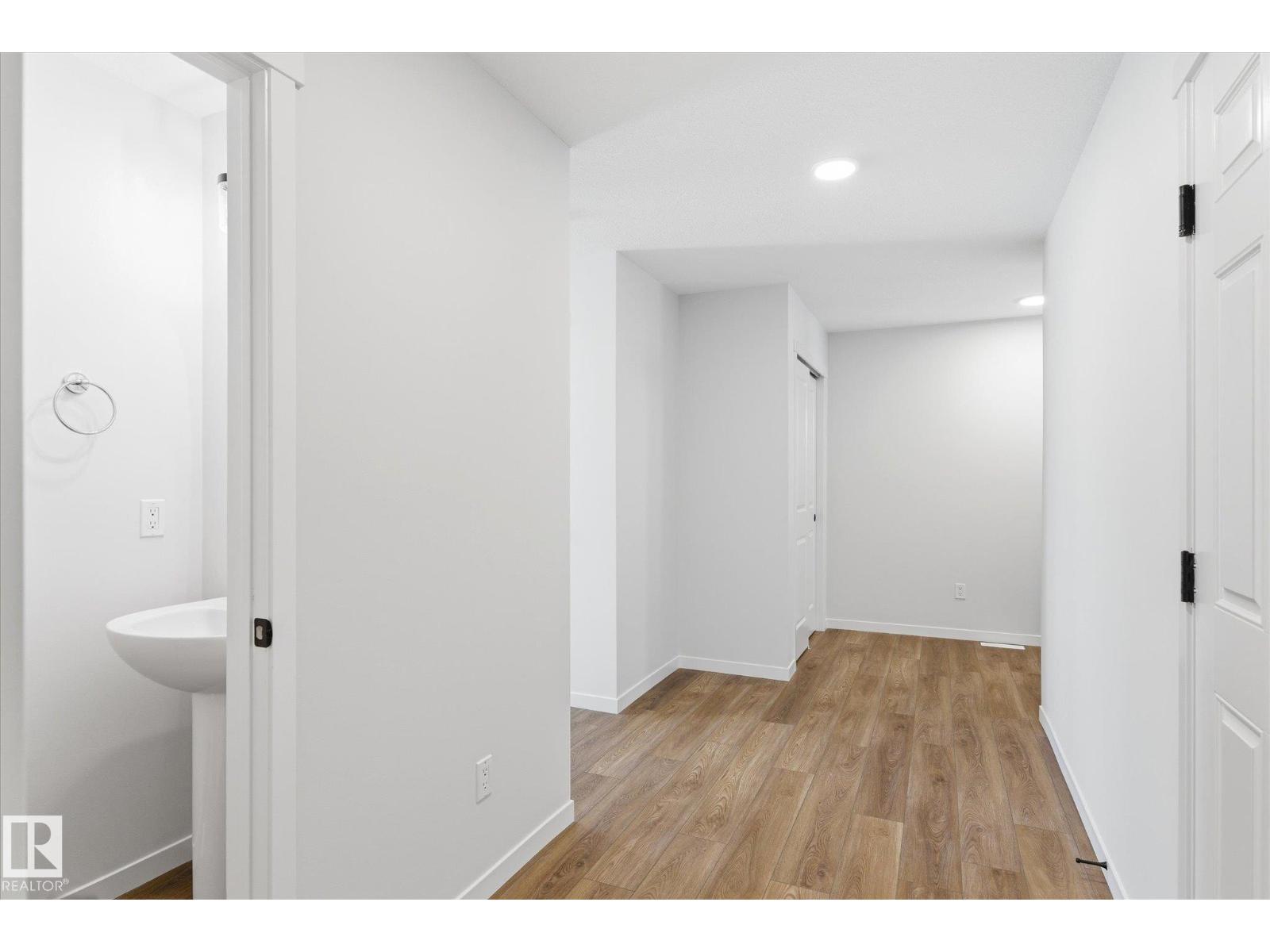 90 Stetson Lo Property Photo 18
