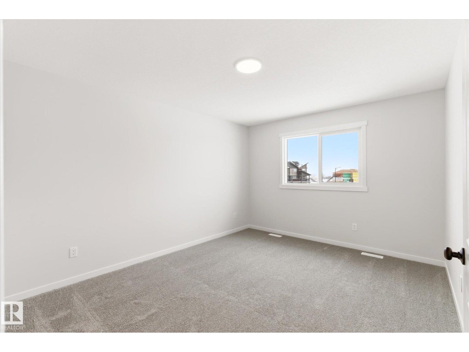 90 Stetson Lo Property Photo 26