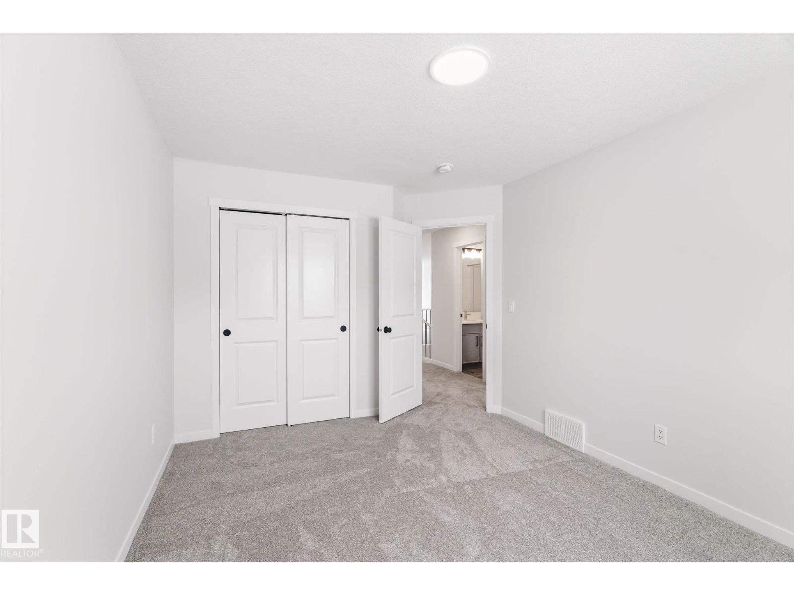 90 Stetson Lo Property Photo 32