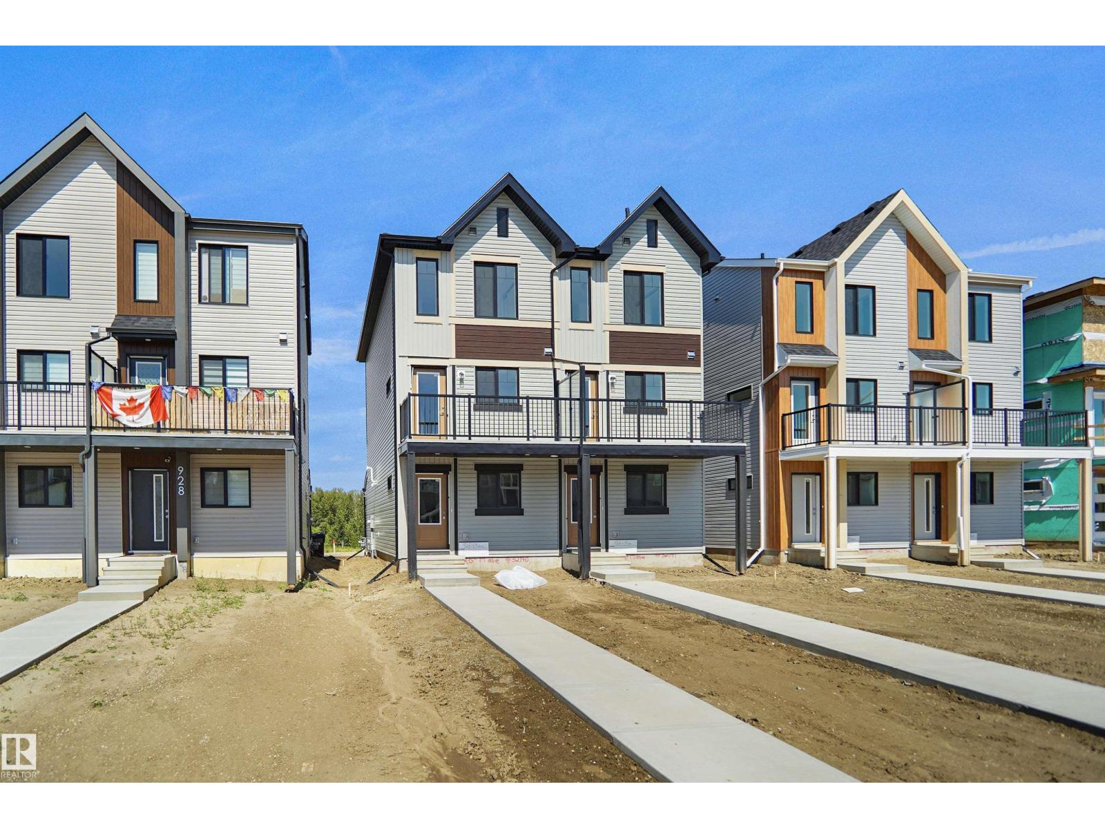 926 19 AV NW Property Photo 1
