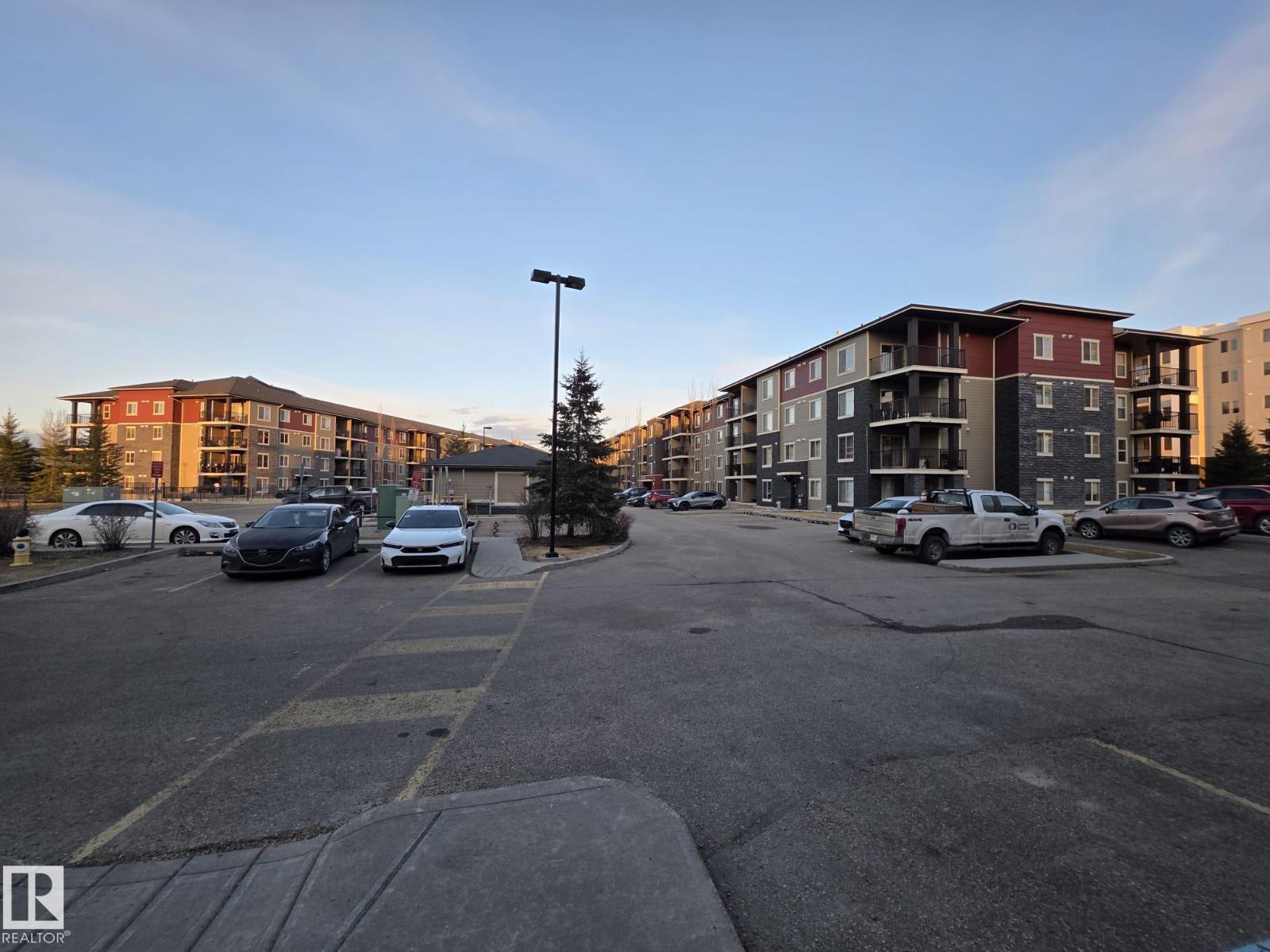 #206 12045 22 Av Sw Property Photo 6