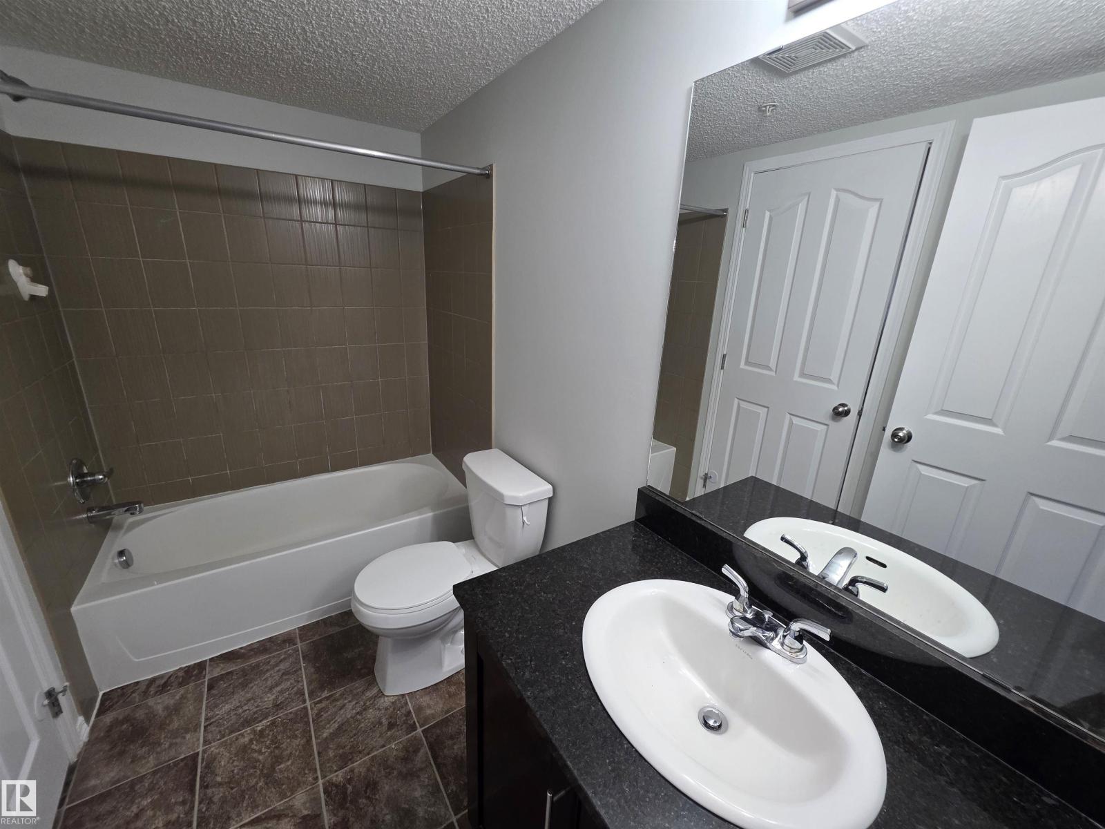 #206 12045 22 Av Sw Property Photo 15