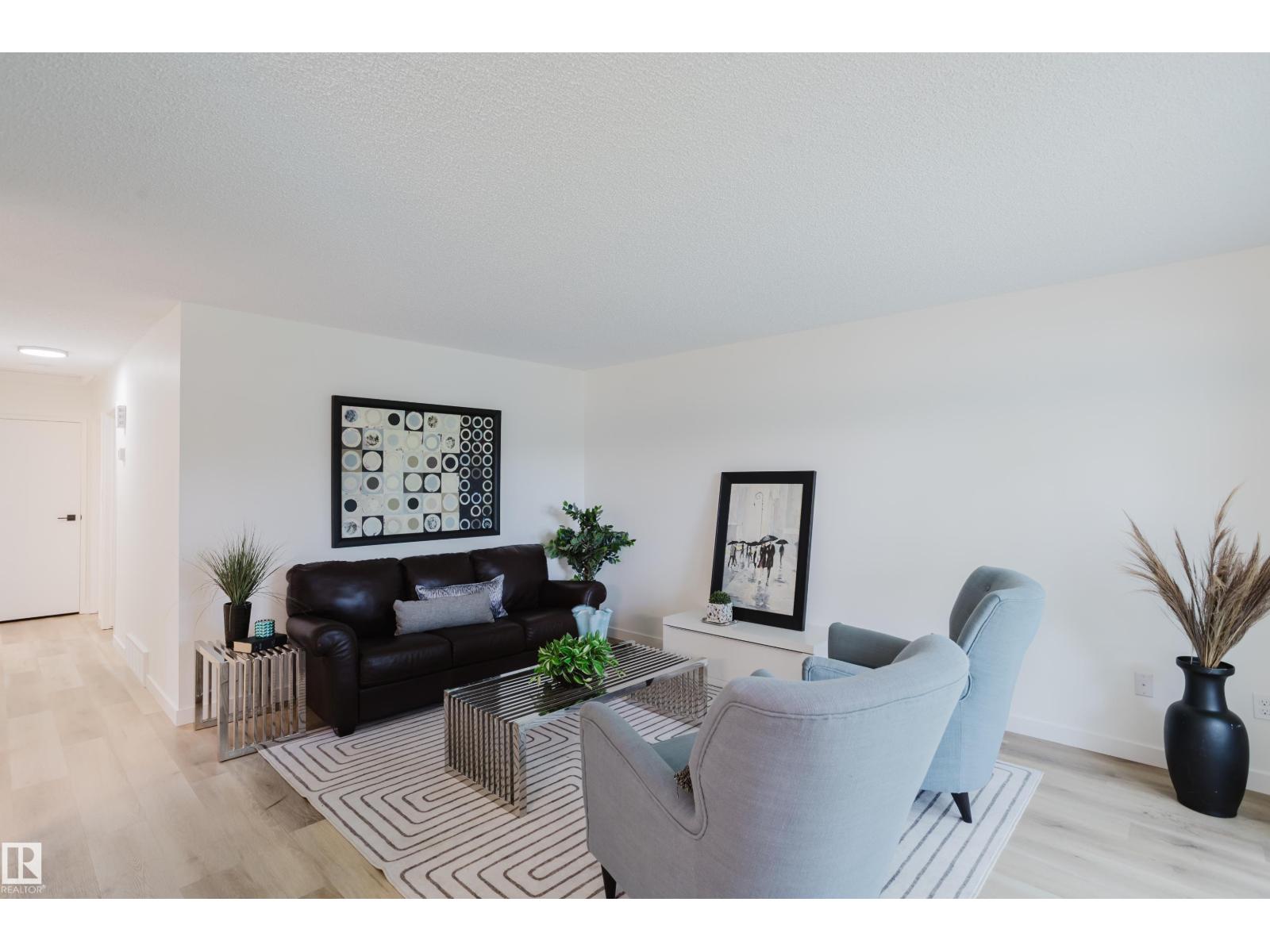 11208 69 St Nw Property Photo 5