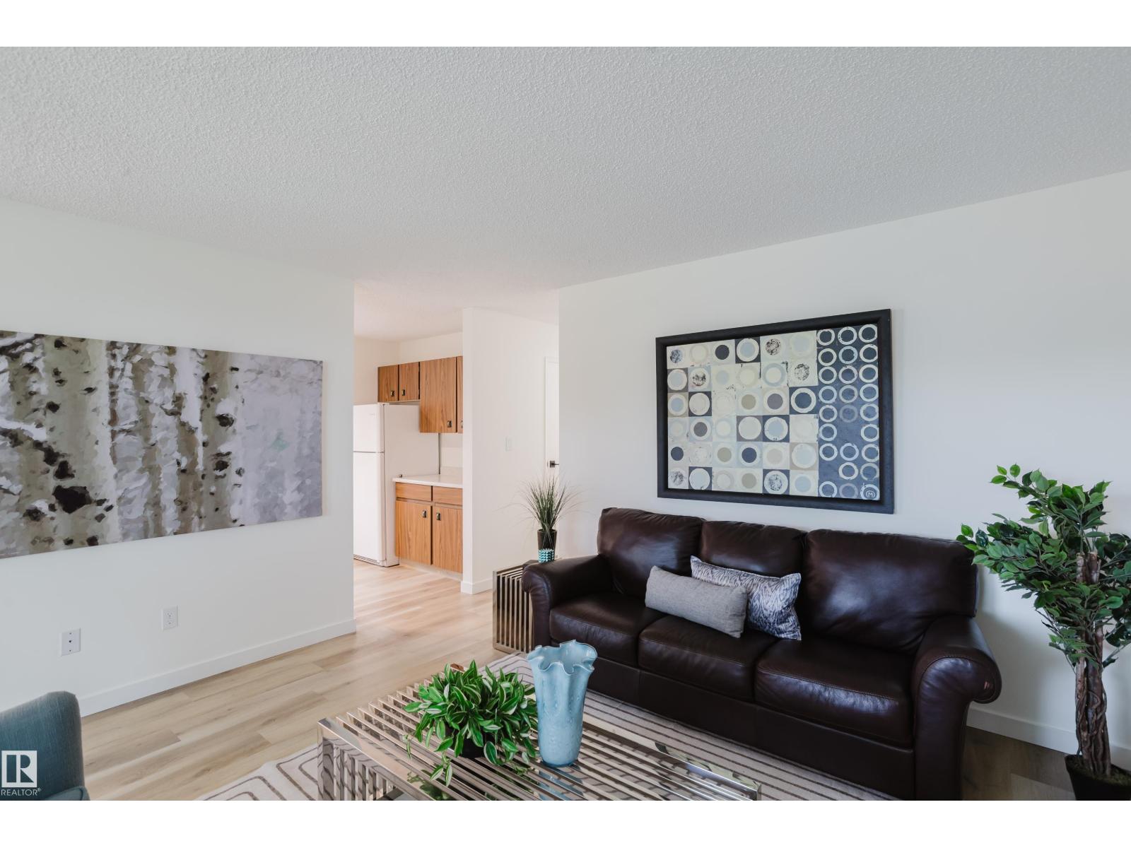 11208 69 St Nw Property Photo 8