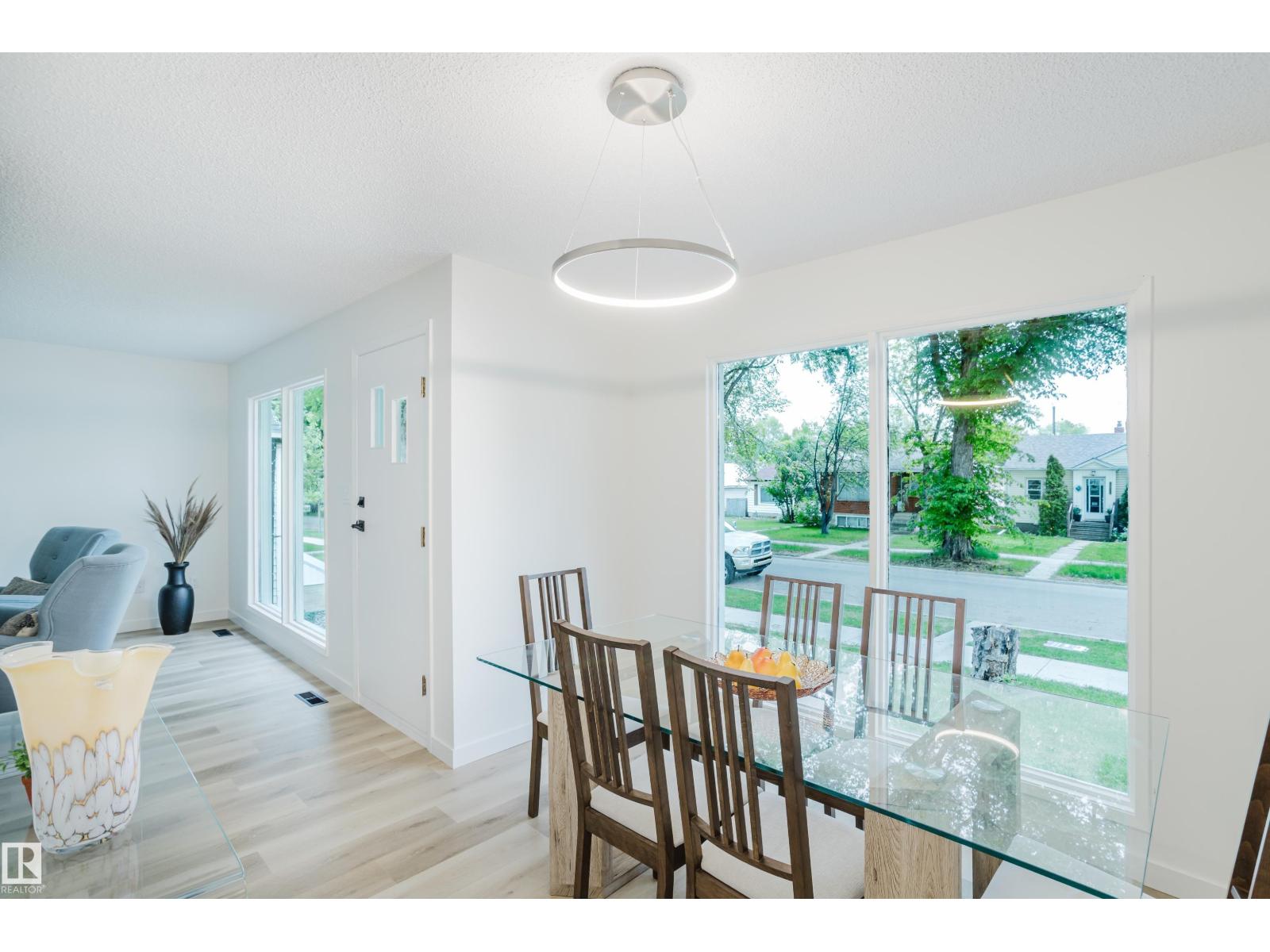 11208 69 St Nw Property Photo 13