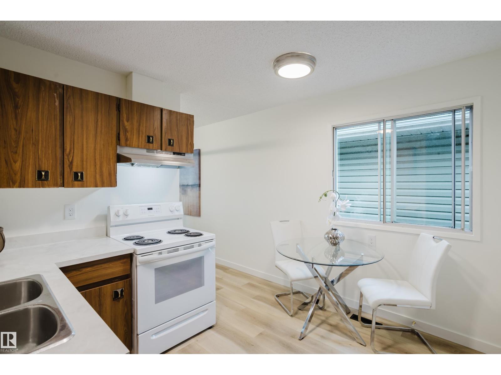 11208 69 St Nw Property Photo 15