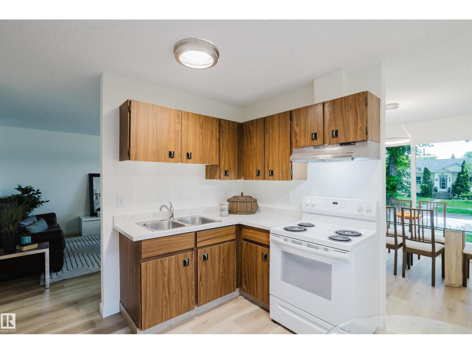 11208 69 St Nw Property Photo 18