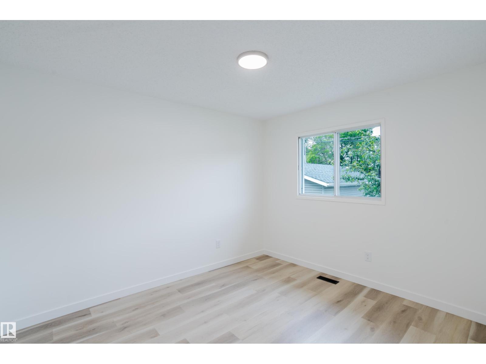 11208 69 St Nw Property Photo 21