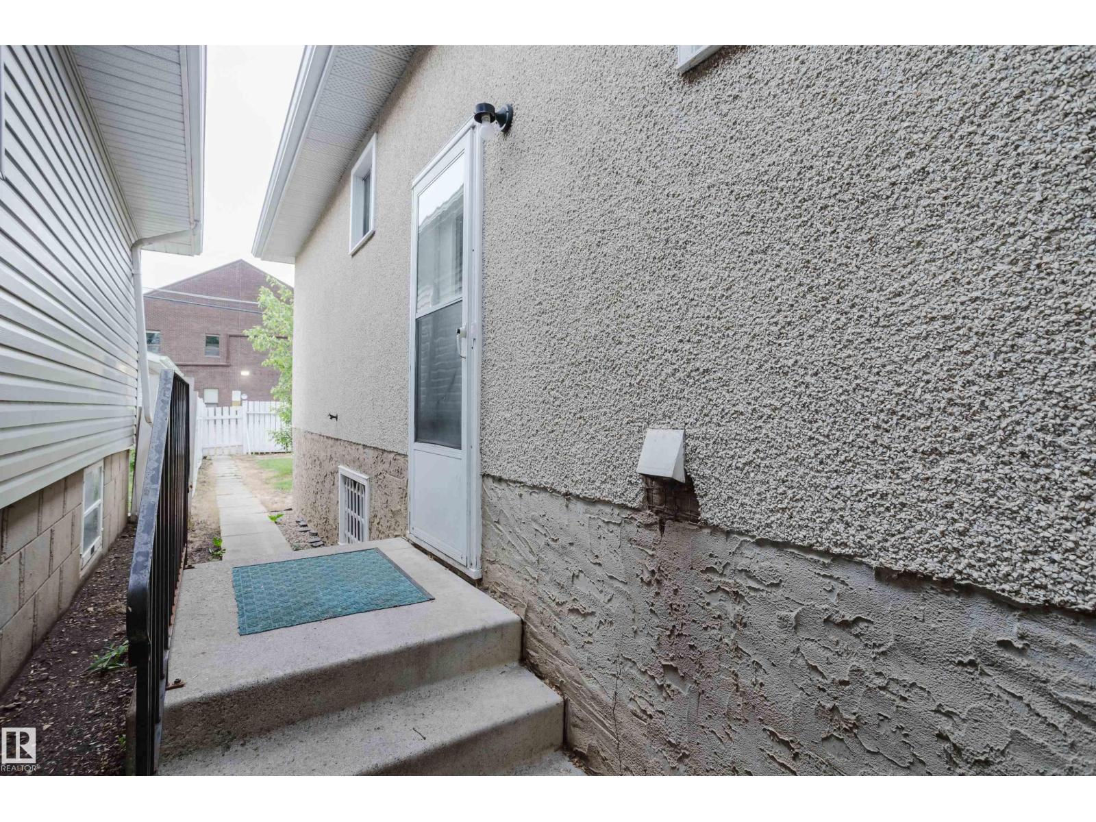 11208 69 St Nw Property Photo 30