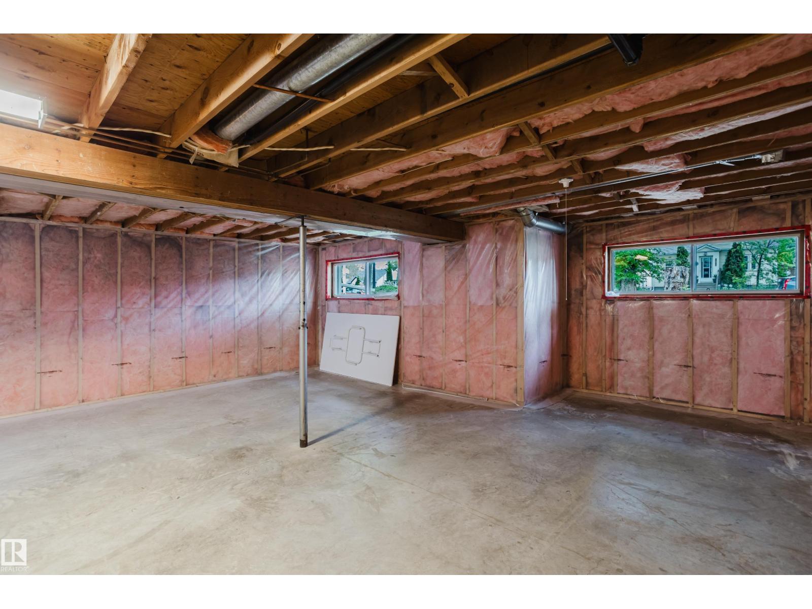 11208 69 St Nw Property Photo 34