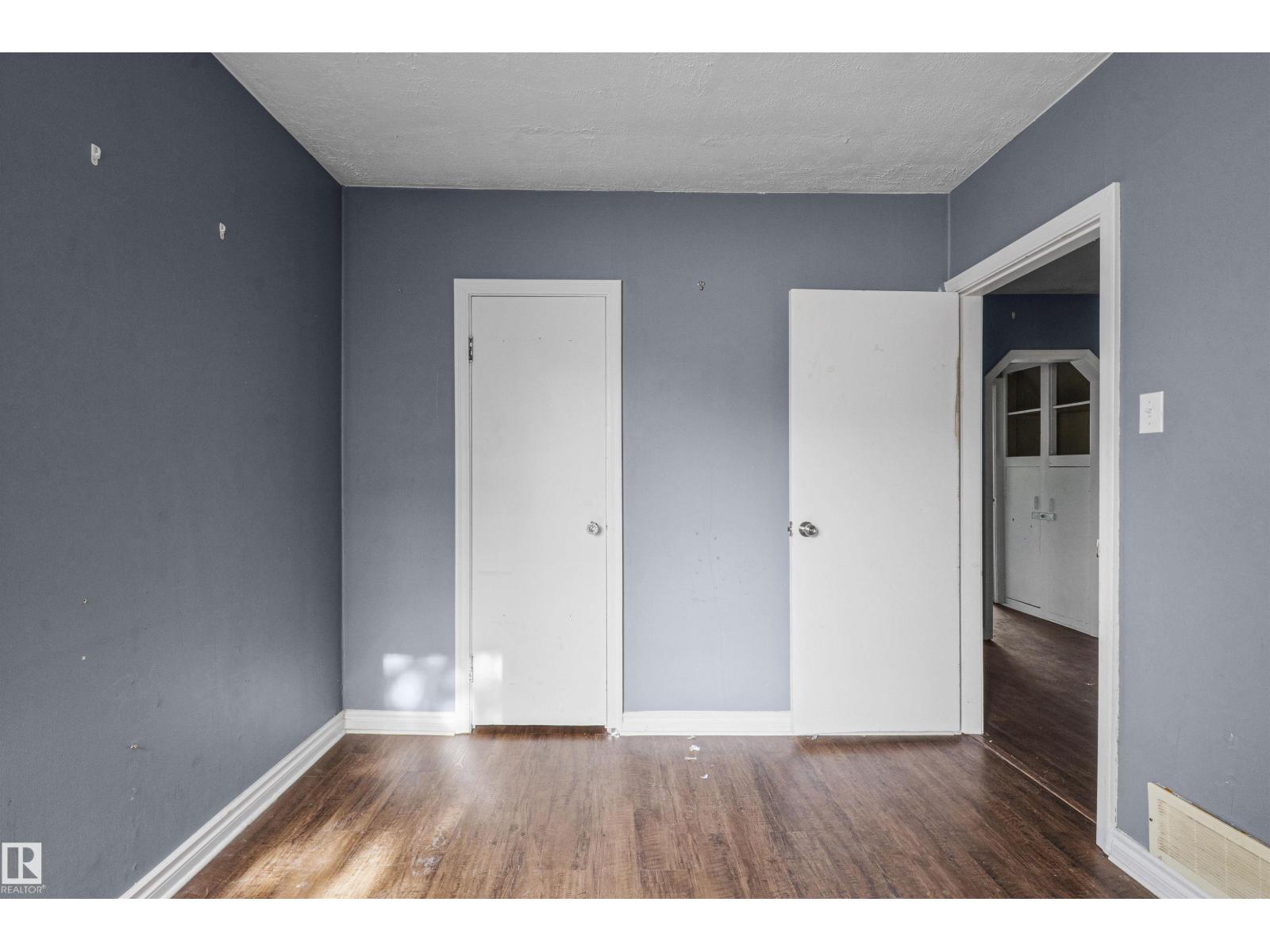 7520 106 St Nw Property Photo 6