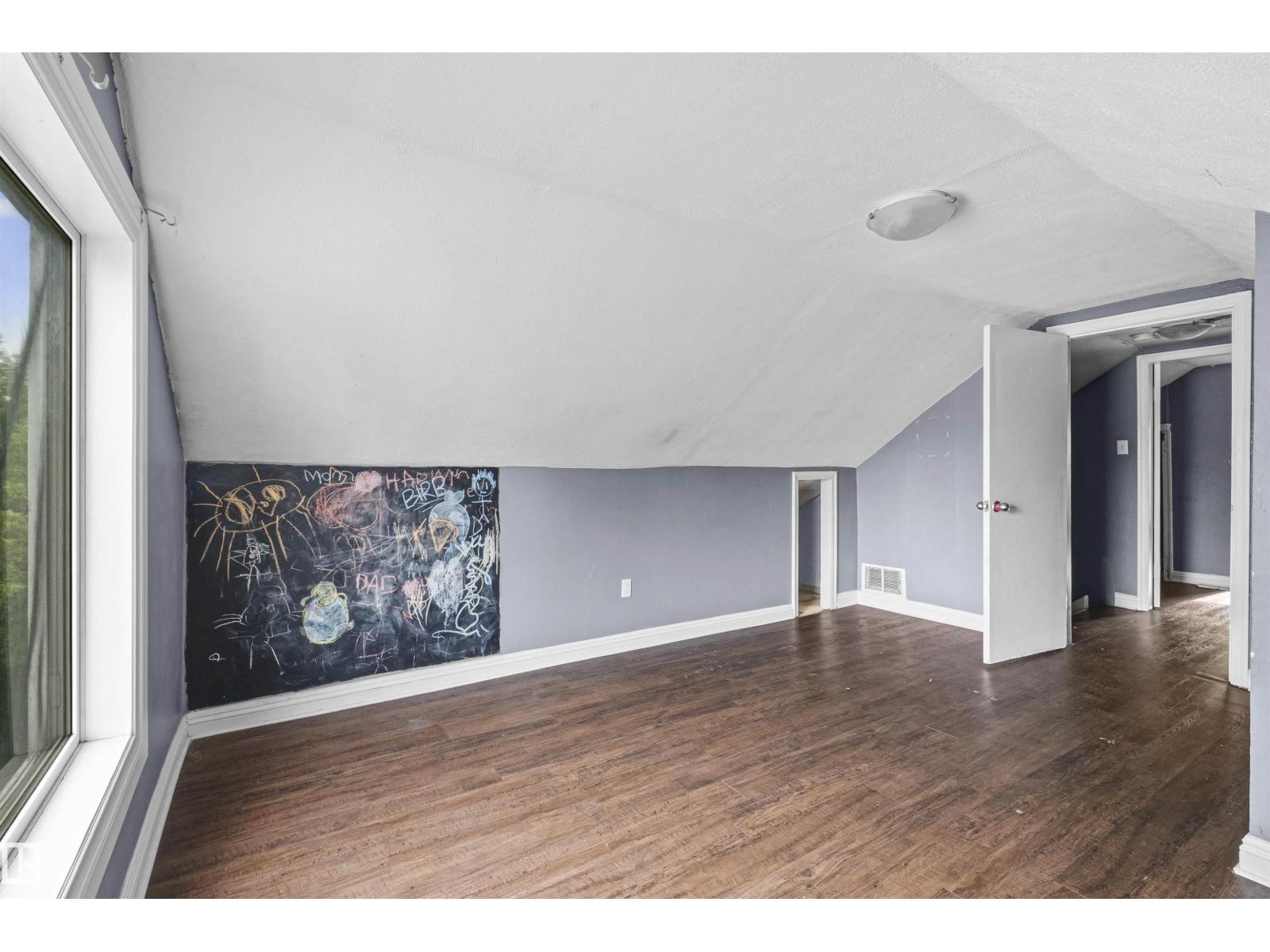 7520 106 St Nw Property Photo 26