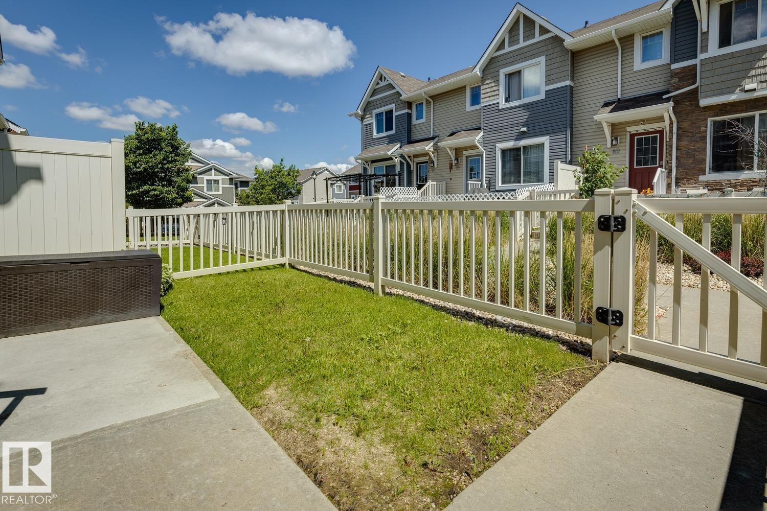#46 5317 3 Av Sw Property Photo 7