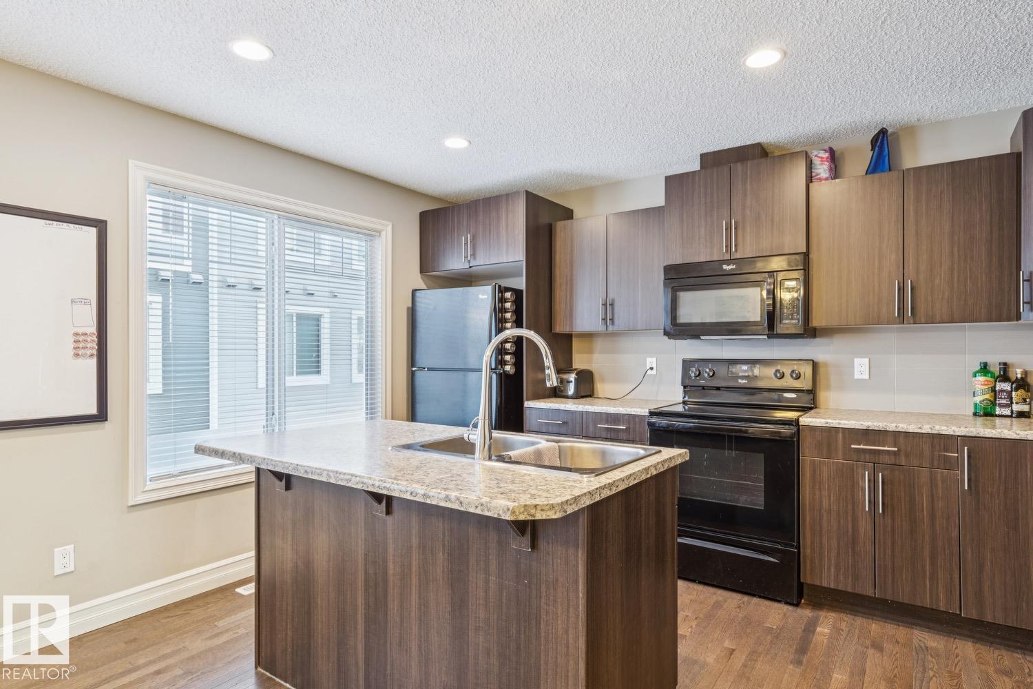 #46 5317 3 Av Sw Property Photo 19
