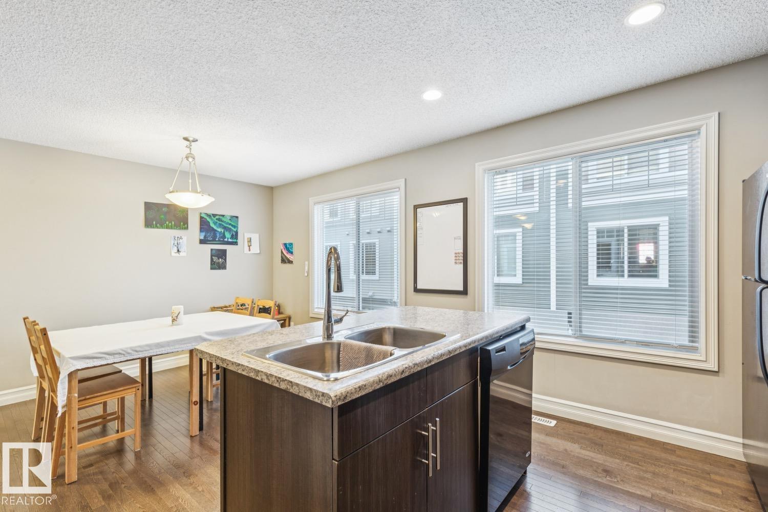 #46 5317 3 Av Sw Property Photo 20