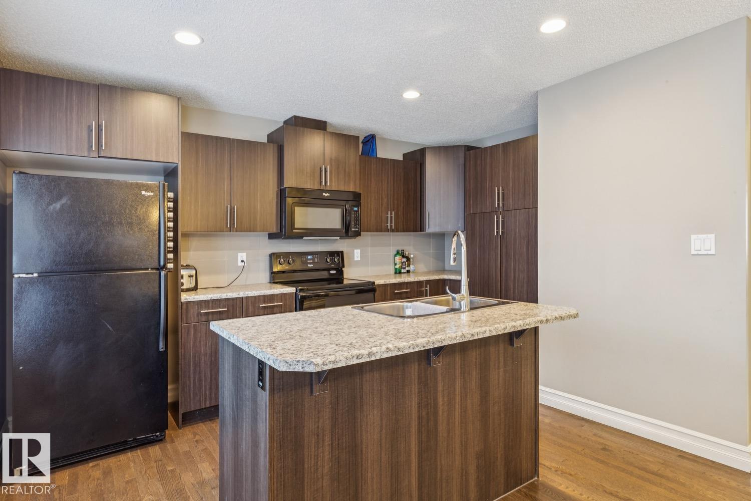 #46 5317 3 Av Sw Property Photo 22