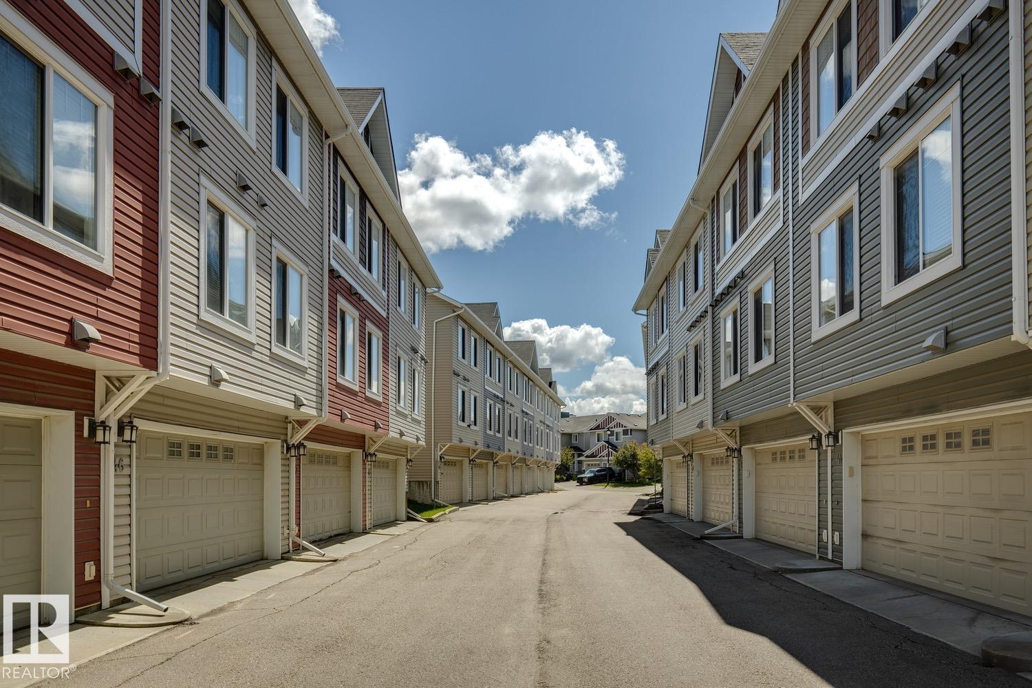 #46 5317 3 Av Sw Property Photo 42