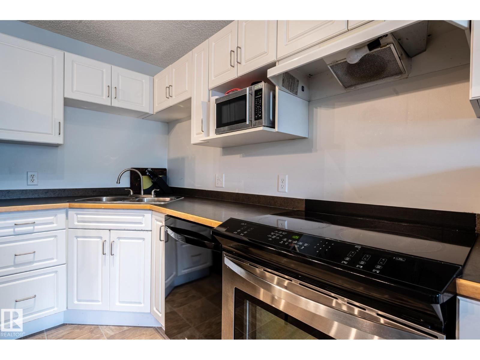 #228 11325 83 St Nw Property Photo 21