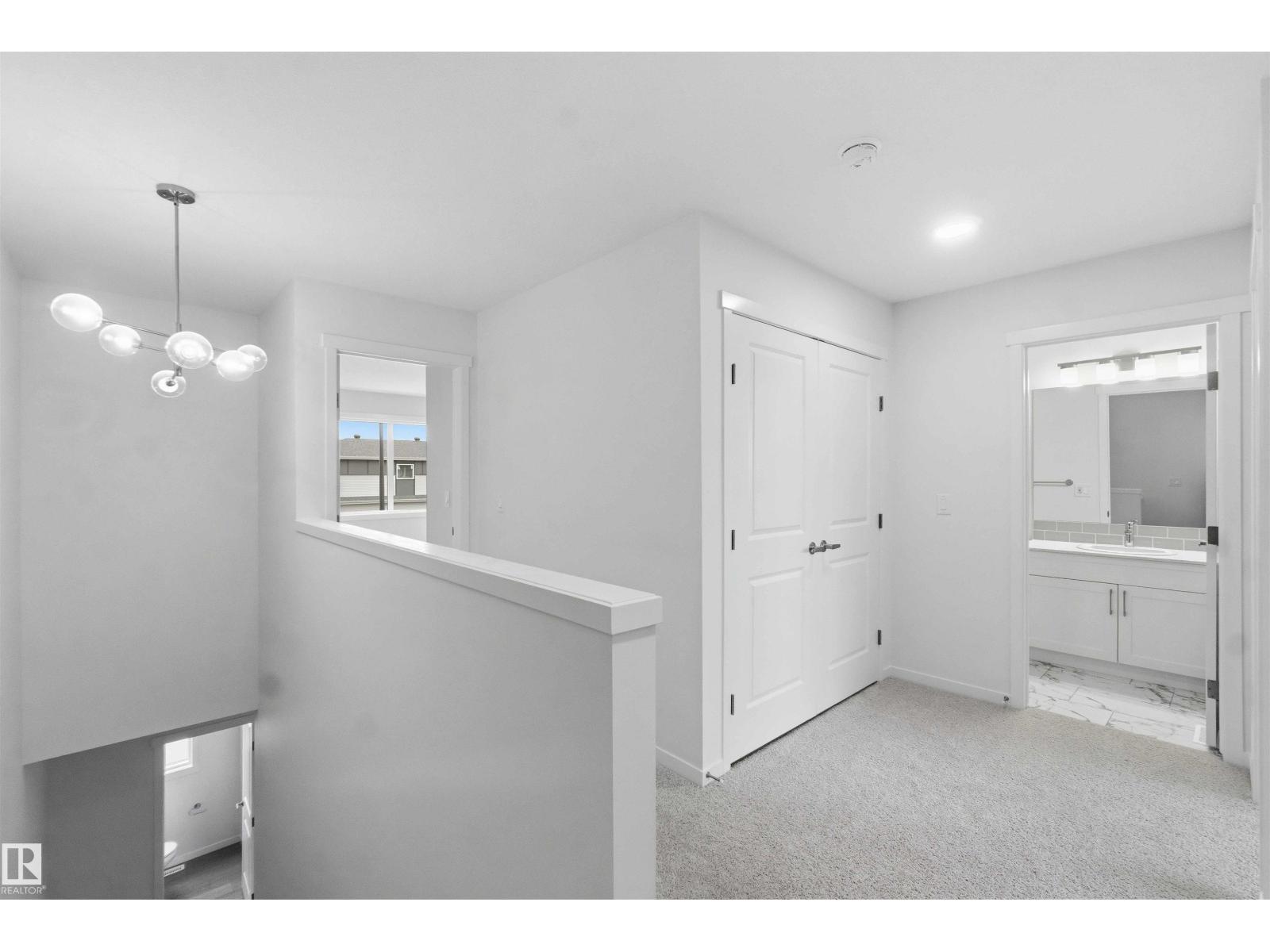 1086 Mcleod Av Property Photo 19