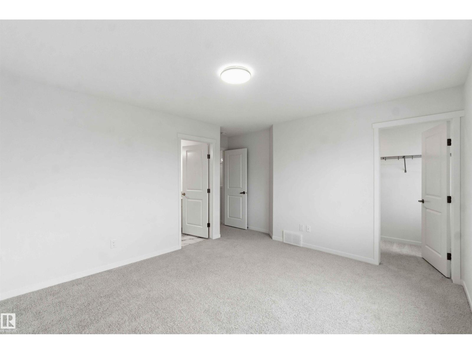 1086 Mcleod Av Property Photo 29