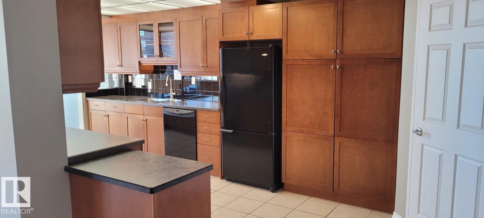 #1204 9921 104 St Nw Property Photo 14