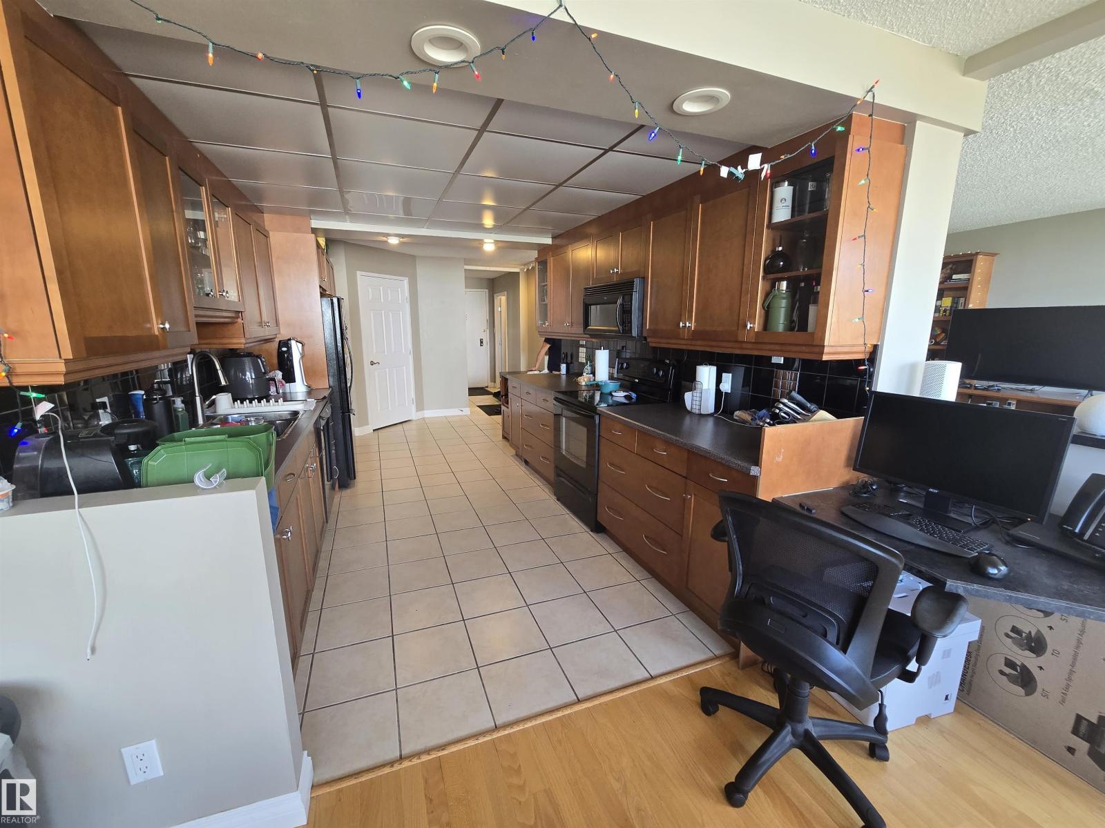 #1204 9921 104 St Nw Property Photo 21