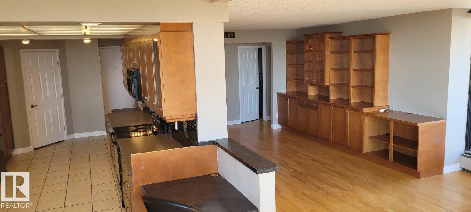 #1204 9921 104 St Nw Property Photo 22