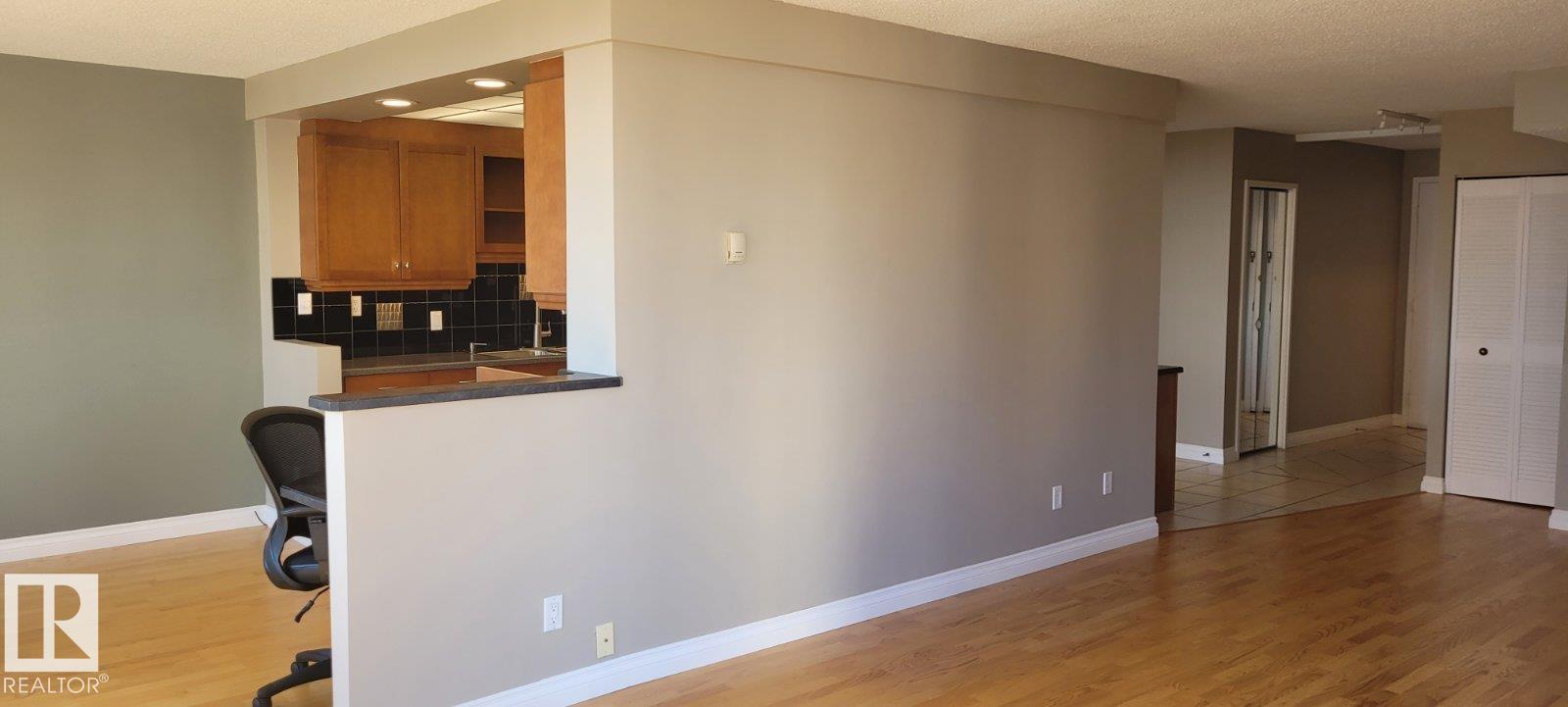 #1204 9921 104 St Nw Property Photo 27