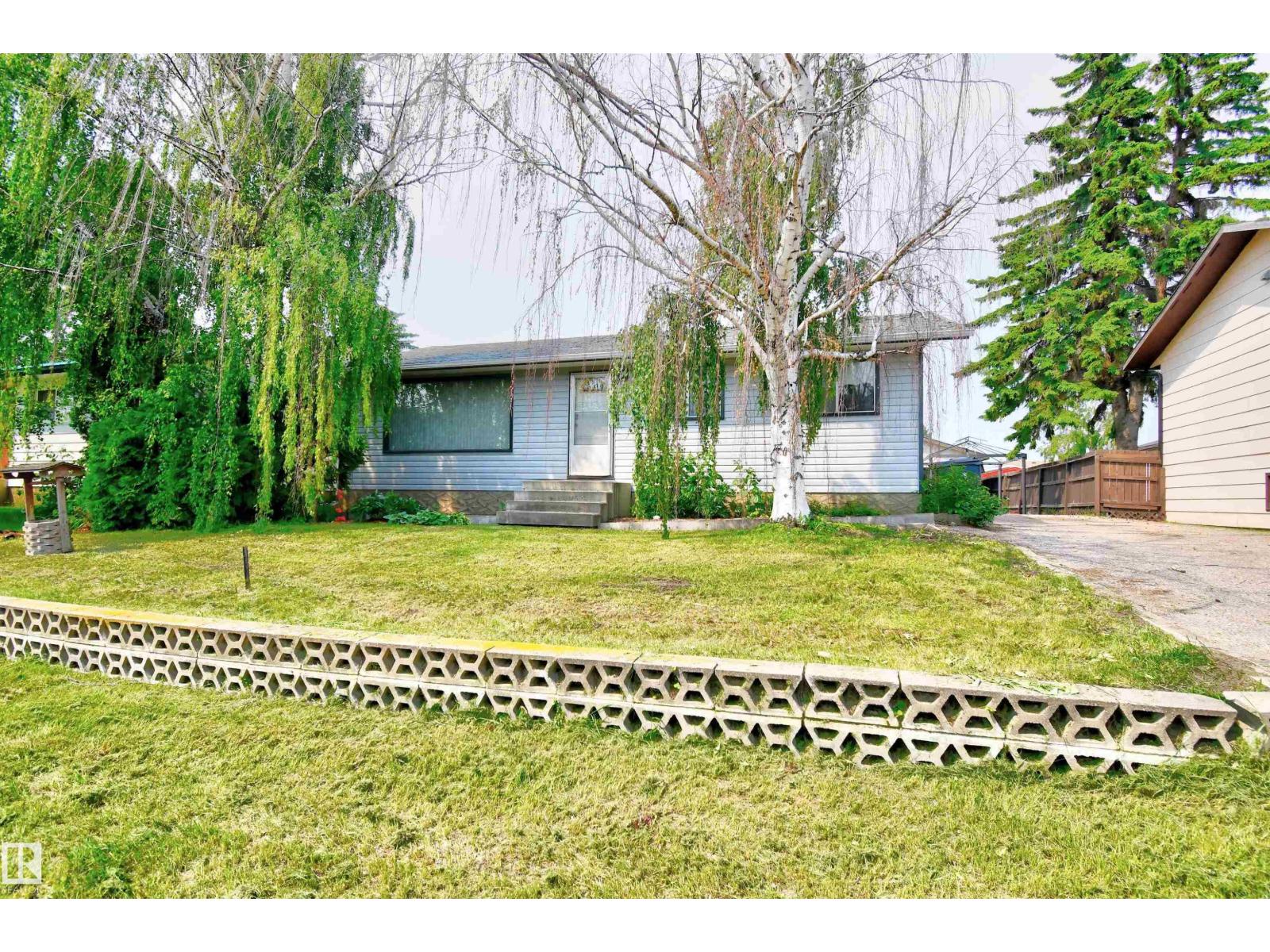 5626 51 Av Property Photo 1