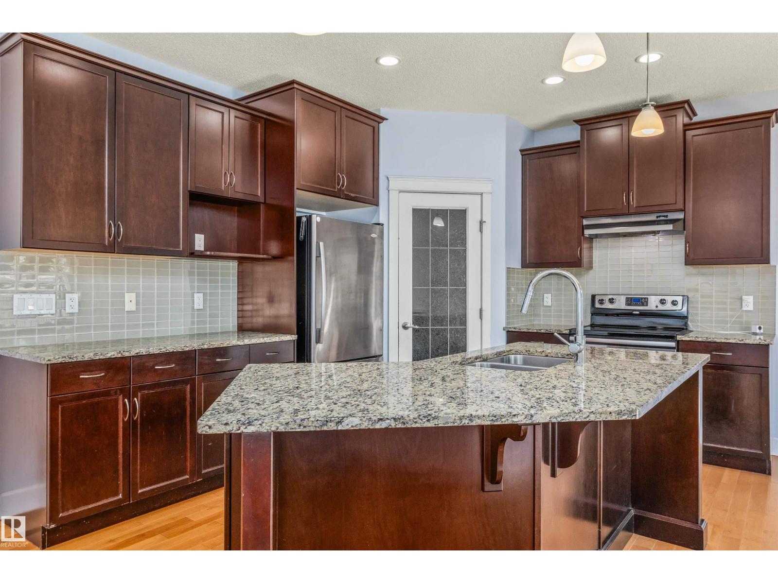 3082 Whitelaw Dr Nw Property Photo 15