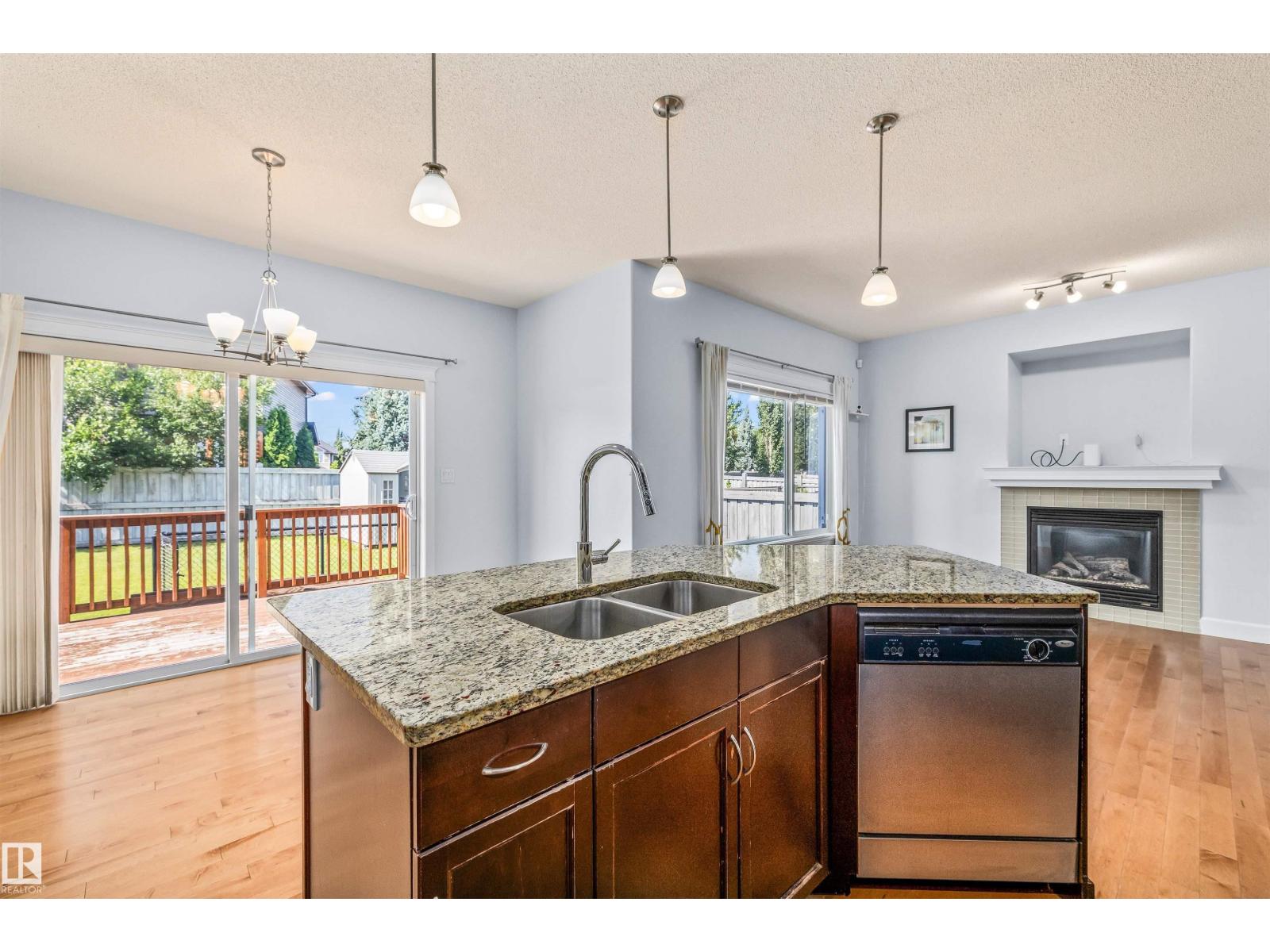 3082 Whitelaw Dr Nw Property Photo 18