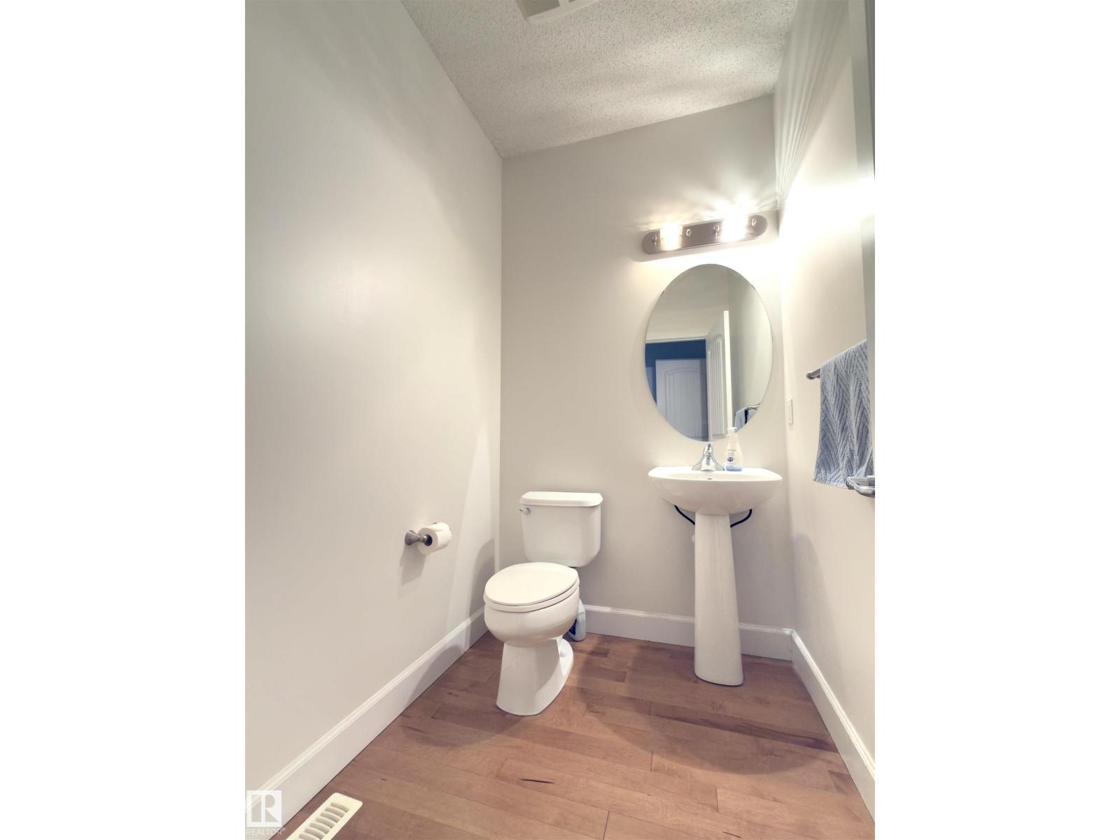 3082 Whitelaw Dr Nw Property Photo 22