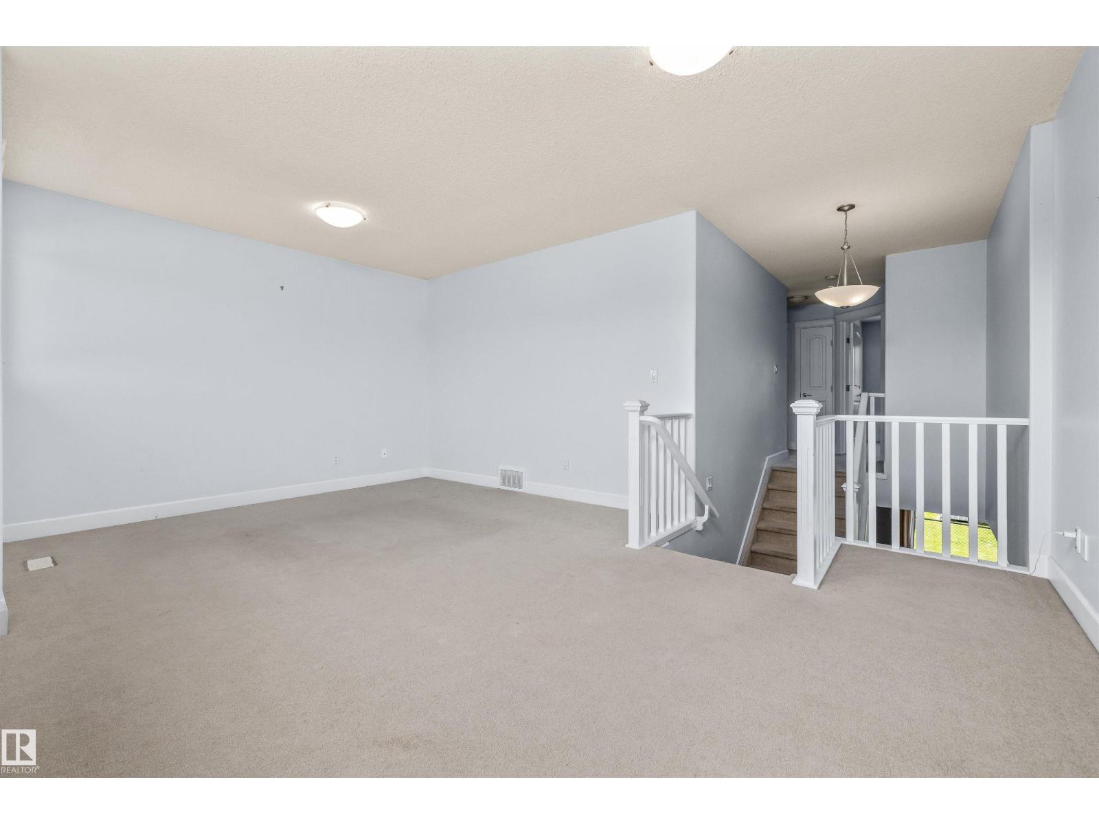 3082 Whitelaw Dr Nw Property Photo 24