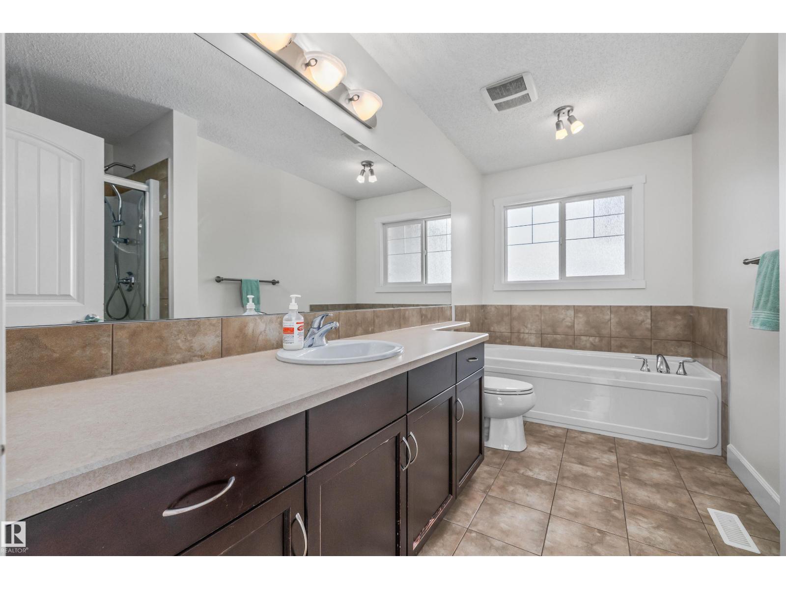 3082 Whitelaw Dr Nw Property Photo 31