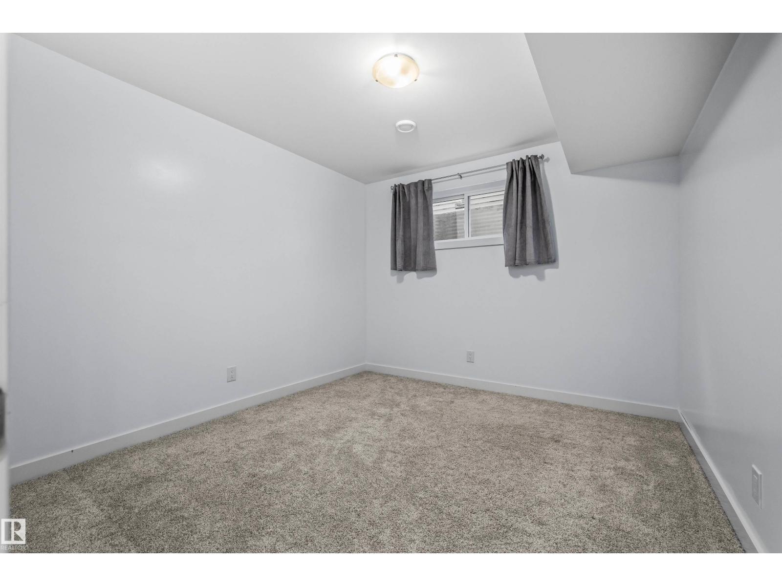 3082 Whitelaw Dr Nw Property Photo 37