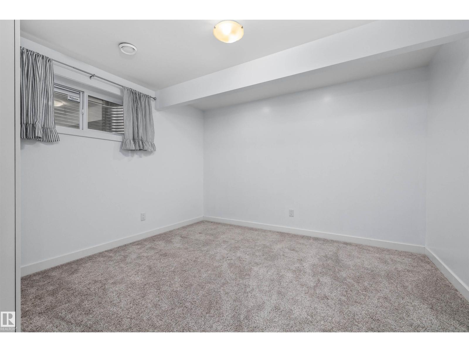 3082 Whitelaw Dr Nw Property Photo 38