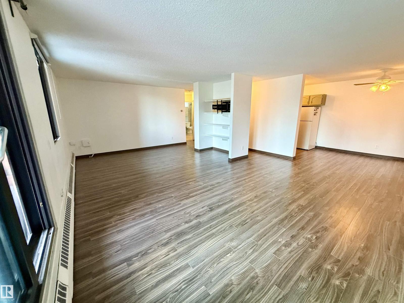 #409 10145 109 St Nw Property Photo 7