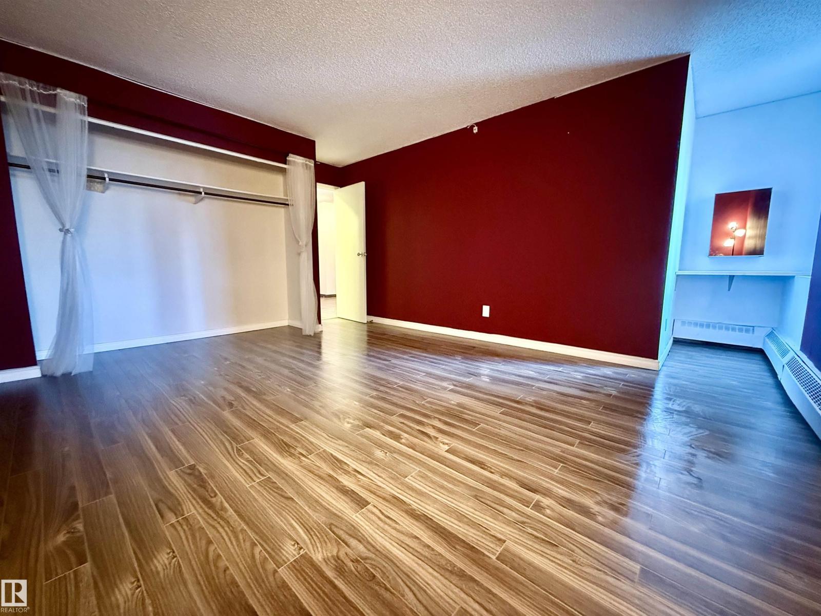 #409 10145 109 St Nw Property Photo 14