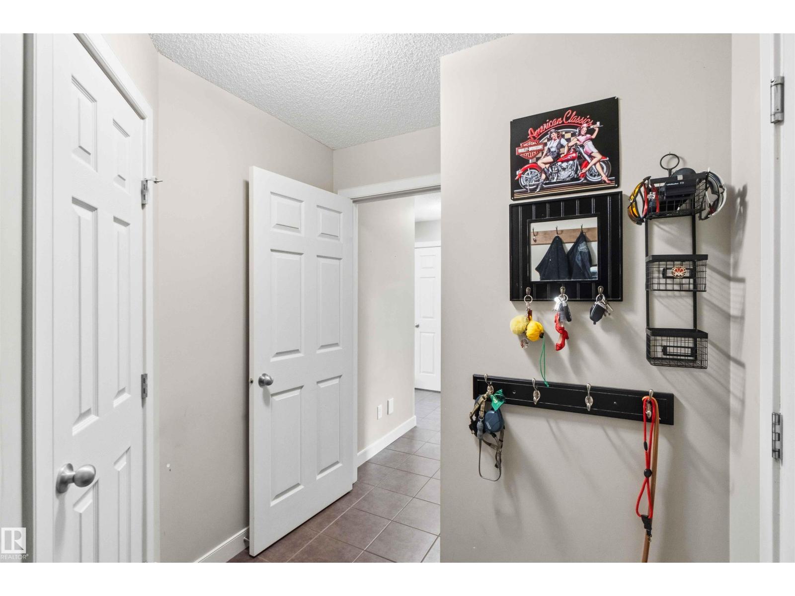 20032 131 Av Nw Property Photo 10
